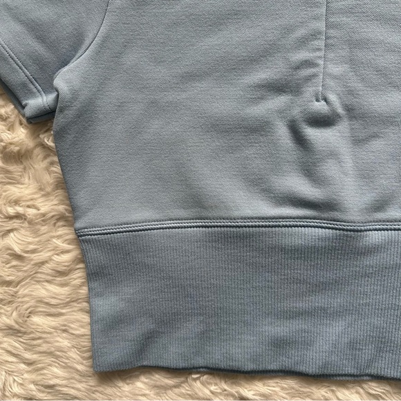 Alo Yoga Top Seamless Plush Cropped Short Sleeve Celestial Blue Sz S NWT New - Picture 7 of 12